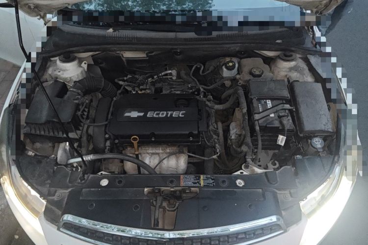 Used Chevrolet Cruze 2013 1.6L SE MT Engine Bay