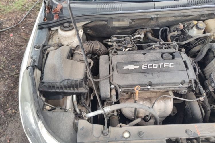 Used Chevrolet Cruze 2013 1.6L SE AT Engine Bay Right