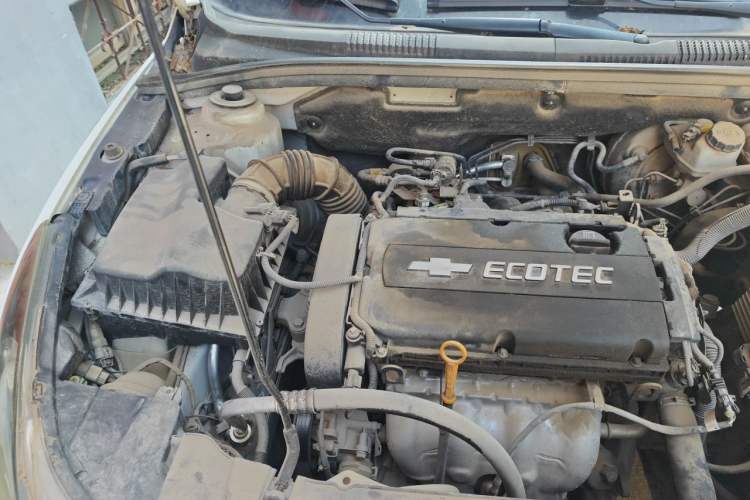 Used Chevrolet Cruze 2013 1.6L SE MT Engine Bay Right