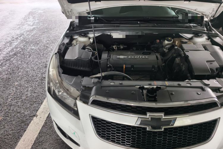 Used Chevrolet Cruze 2013 1.8L SE AT Engine Bay Right