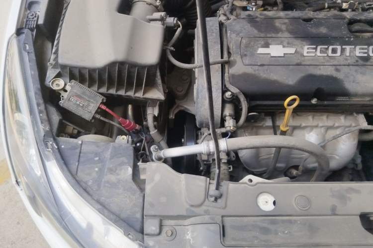 Used Chevrolet Cruze 2013 1.6L SE MT Engine Bay Right