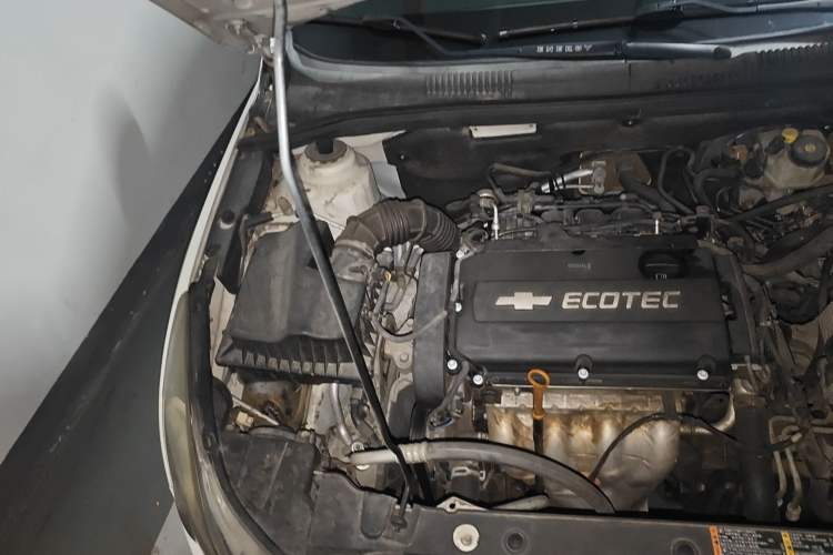 Used Chevrolet Cruze 2013 1.8L SE WTCC Edition AT Engine Bay Right