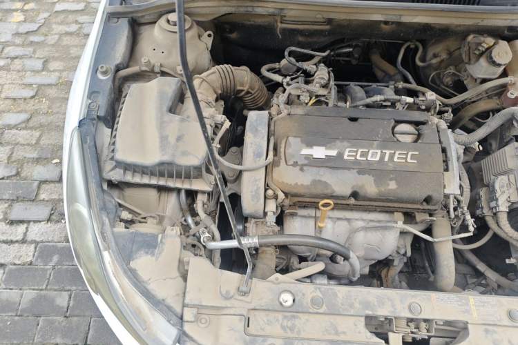 Used Chevrolet Cruze 2013 1.6L SE MT Engine Bay Right