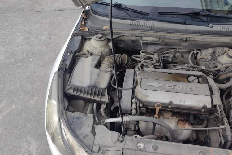 Used Chevrolet Cruze 2013 Hatchback 1.6L Automatic Luxury Model Engine Bay Right