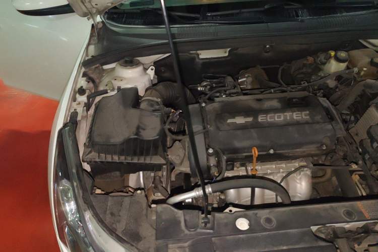 Used Chevrolet Cruze 2013 1.6L SL Grand Edition Automatic Engine Bay Right