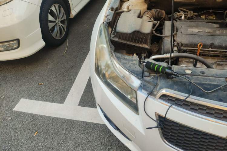 Used Chevrolet Cruze 2013 1.8L SE AT Engine Bay Right