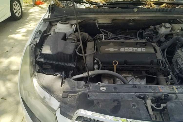 Used Chevrolet Cruze 2013 1.8L SE AT Engine Bay Right