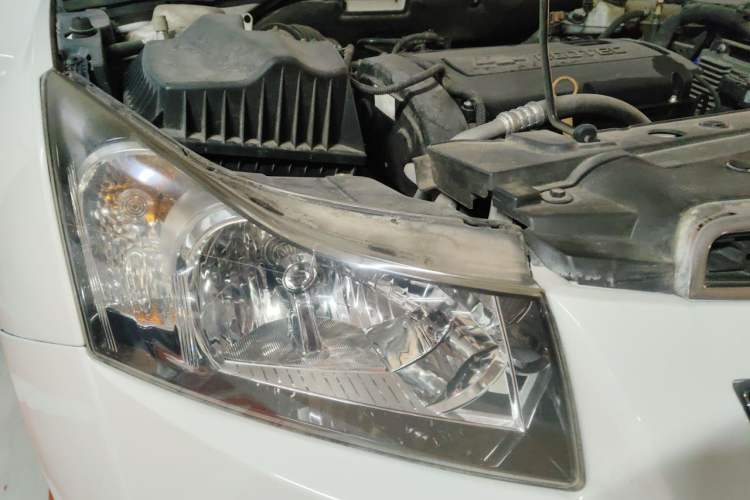Used Chevrolet Cruze 2013 1.6L SL Grand Edition Automatic Engine Bay Right