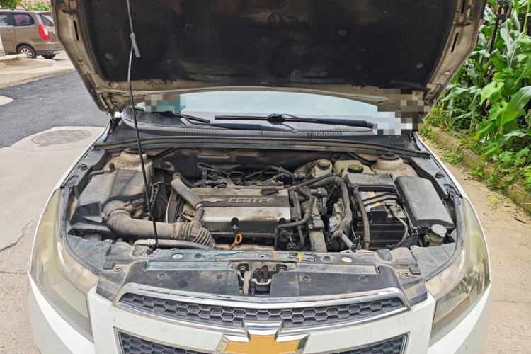 Used Chevrolet Cruze 2013 Hatchback 1.6T Automatic Flagship Model Engine Bay