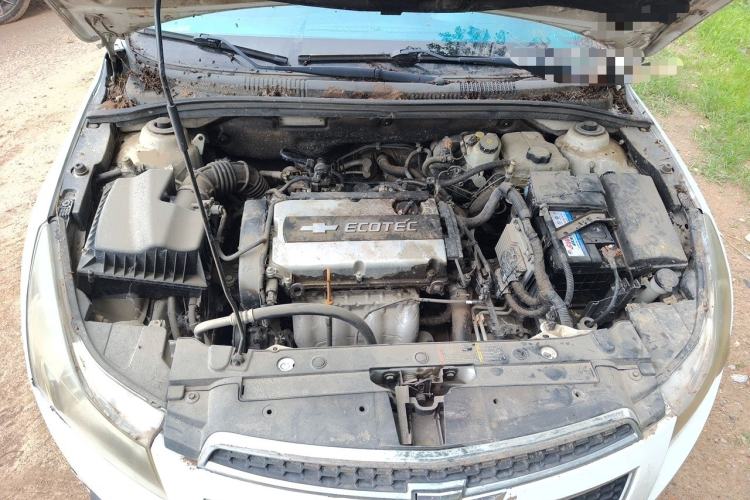 Used Chevrolet Cruze 2013 Hatchback 1.6L Automatic Luxury Model Engine Bay