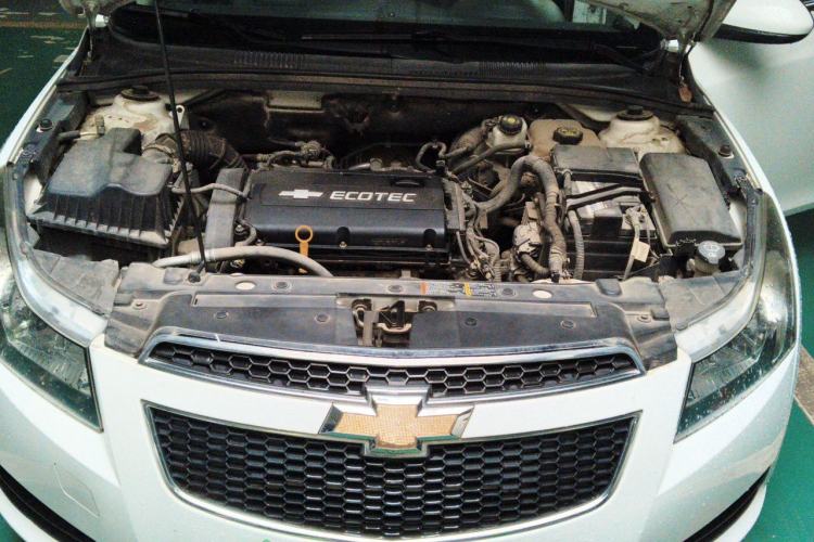 Used Chevrolet Cruze 2013 1.6L SL MT Engine Bay