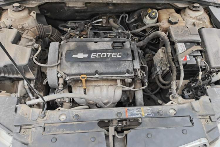 Used Chevrolet Cruze 2013 1.6L SL MT Engine Bay