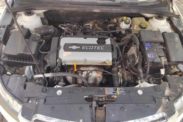 Used Chevrolet Cruze 2013 Hatchback 1.6L Automatic Luxury Model Engine Bay