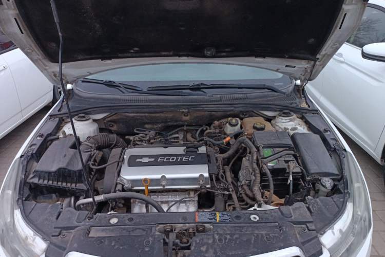 Used Chevrolet Cruze 2013 Hatchback 1.6L Automatic Luxury Model Engine Bay
