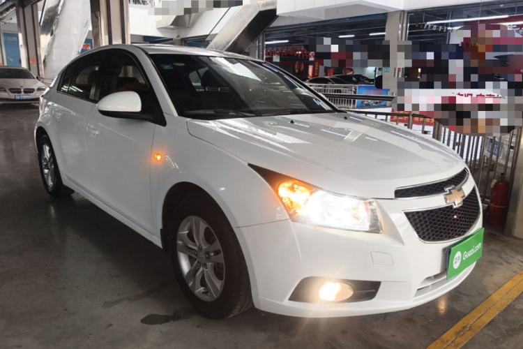 Used Chevrolet Cruze 2013 Hatchback 1.6L Automatic Luxury Model Exterior 1