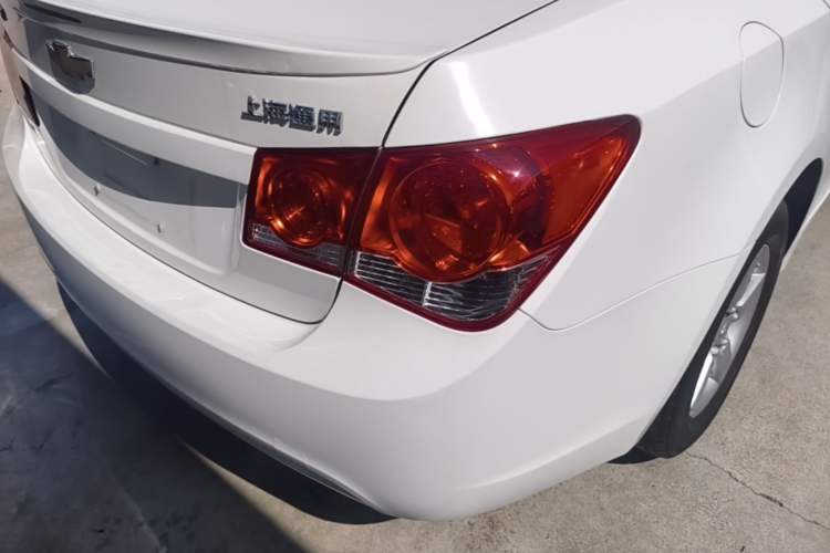 Used Chevrolet Cruze 2013 1.6L SL MT Exterior 3