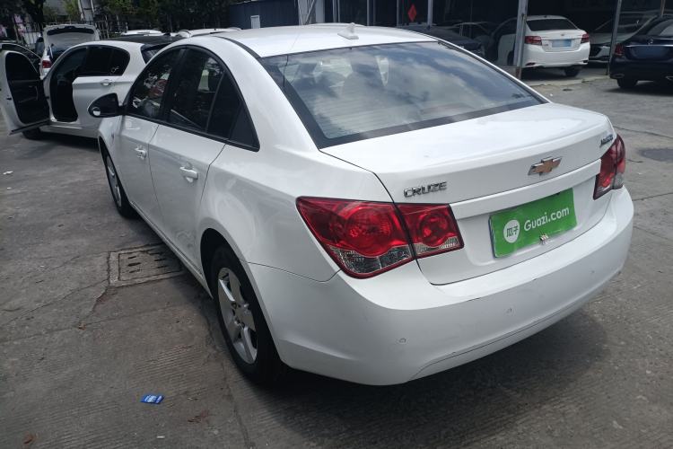 Used Chevrolet Cruze 2013 1.8L SE AT Exterior 4