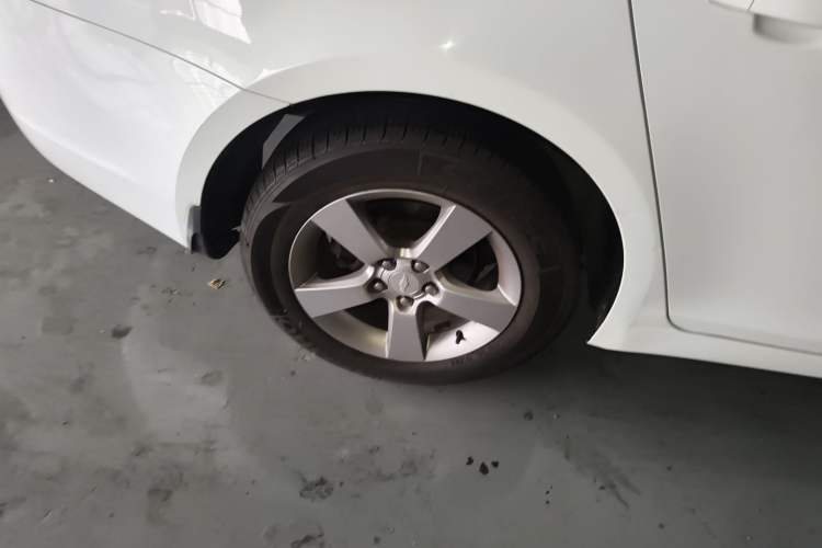 Used Chevrolet Cruze 2013 1.8L SE AT Exterior 5