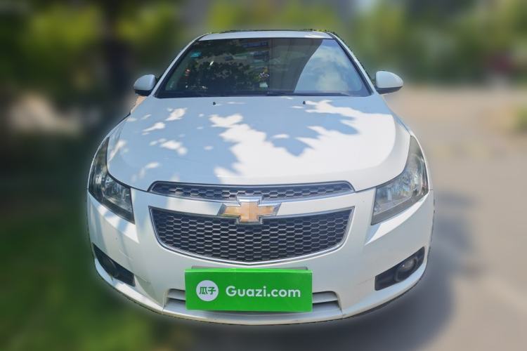 Used Chevrolet Cruze 2013 Hatchback 1.6T Automatic Flagship Model Front