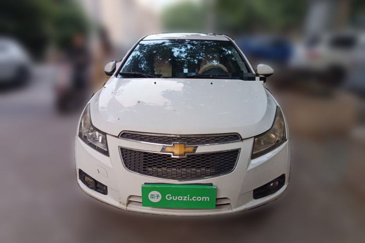 Used Chevrolet Cruze 2013 Hatchback 1.6L Automatic Luxury Model Front