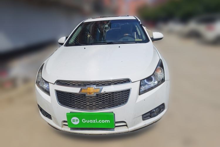 Used Chevrolet Cruze 2013 1.6L SE MT Front