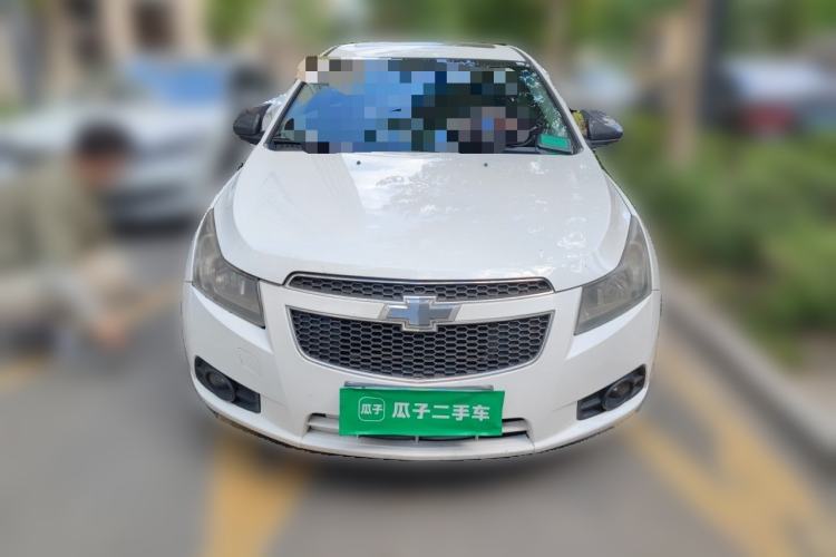 Used Chevrolet Cruze 2013 1.6L SE MT Front