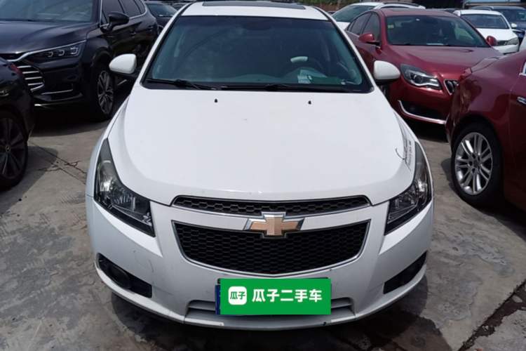 Used Chevrolet Cruze 2013 1.6L SE MT Front