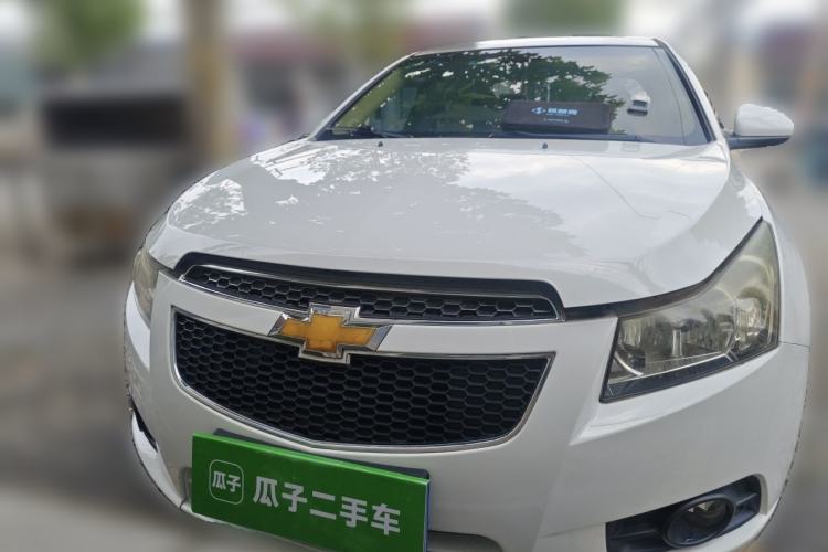 Used Chevrolet Cruze 2013 1.6L SE MT Front