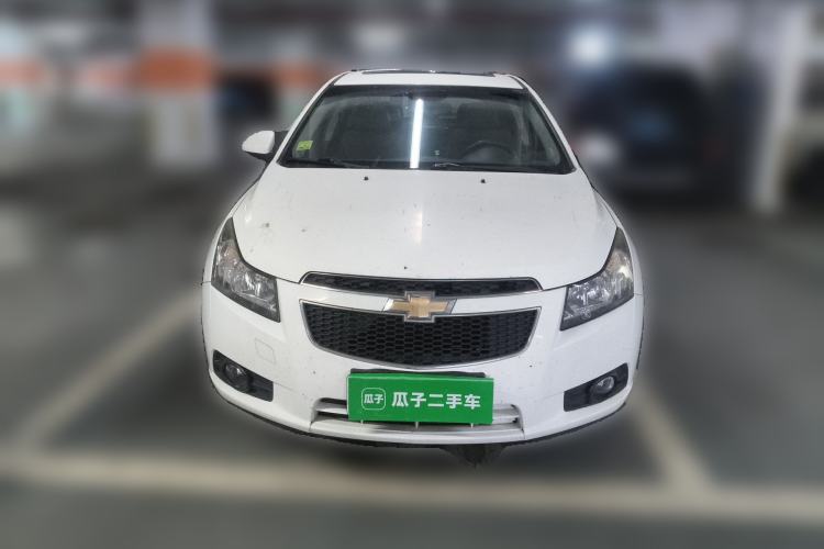 Used Chevrolet Cruze 2013 Hatchback 1.6L Automatic Luxury Model Front