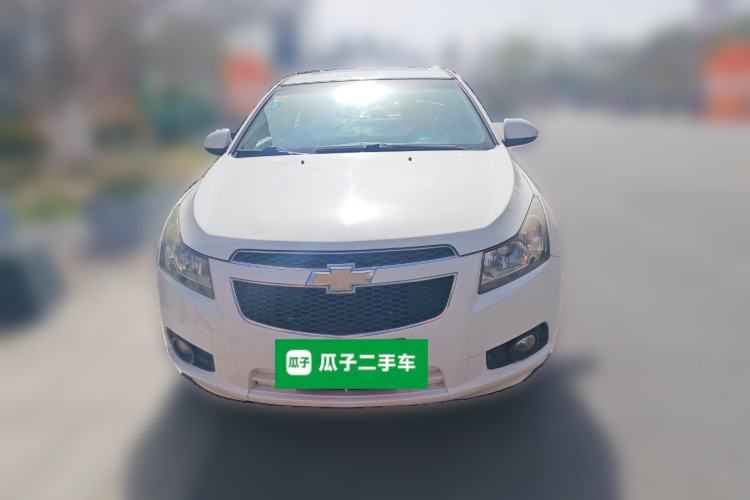 Used Chevrolet Cruze 2013 Hatchback 1.6L Automatic Luxury Model Front