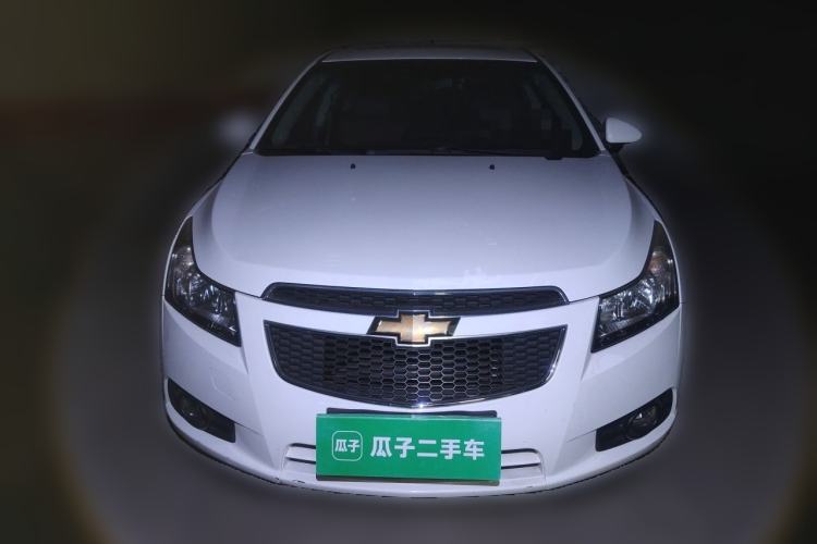 Used Chevrolet Cruze 2013 Hatchback 1.6L Automatic Luxury Model Front