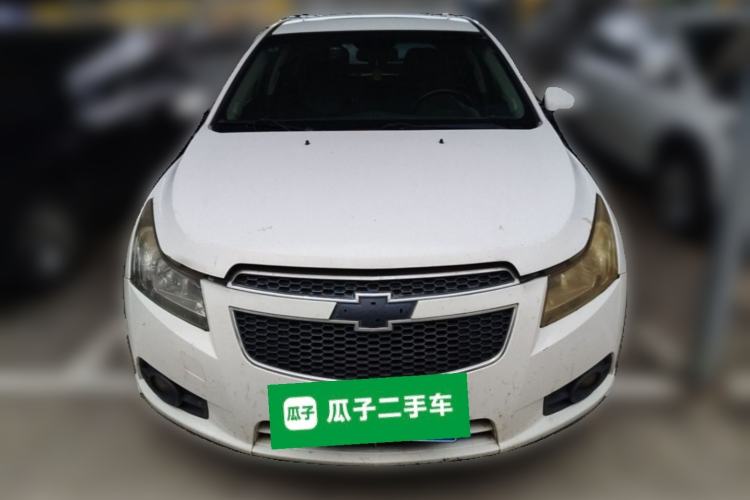 Used Chevrolet Cruze 2013 Hatchback 1.6L Manual Luxury Model Front