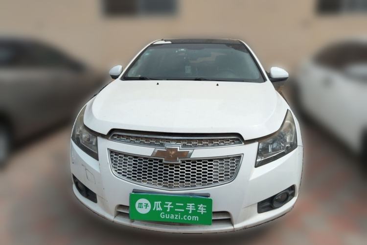 Used Chevrolet Cruze 2013 Hatchback 1.6T Automatic Flagship Model Front
