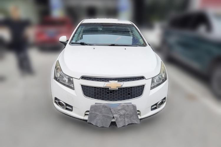 Used Chevrolet Cruze 2013 1.6L SE MT Front