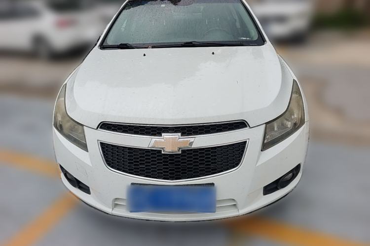 Used Chevrolet Cruze 2013 Hatchback 1.6L Automatic Luxury Model Front
