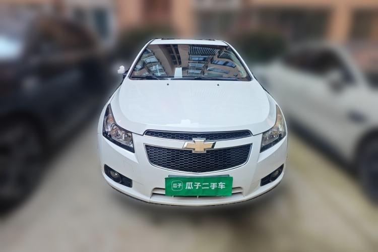 Used Chevrolet Cruze 2013 Hatchback 1.6T Automatic Flagship Model Front