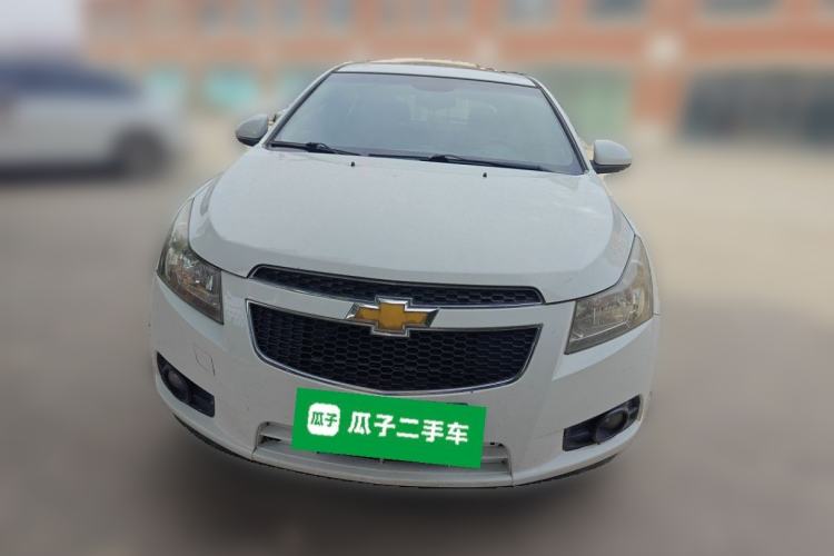 Used Chevrolet Cruze 2013 Hatchback 1.6L Automatic Luxury Model Front