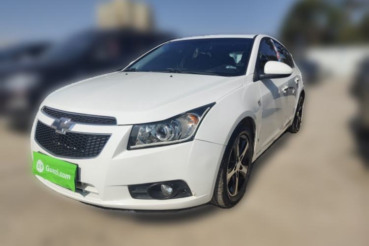 Used Chevrolet Cruze 2013 Hatchback 1.6T Automatic Flagship Model Front Left 45 Deg