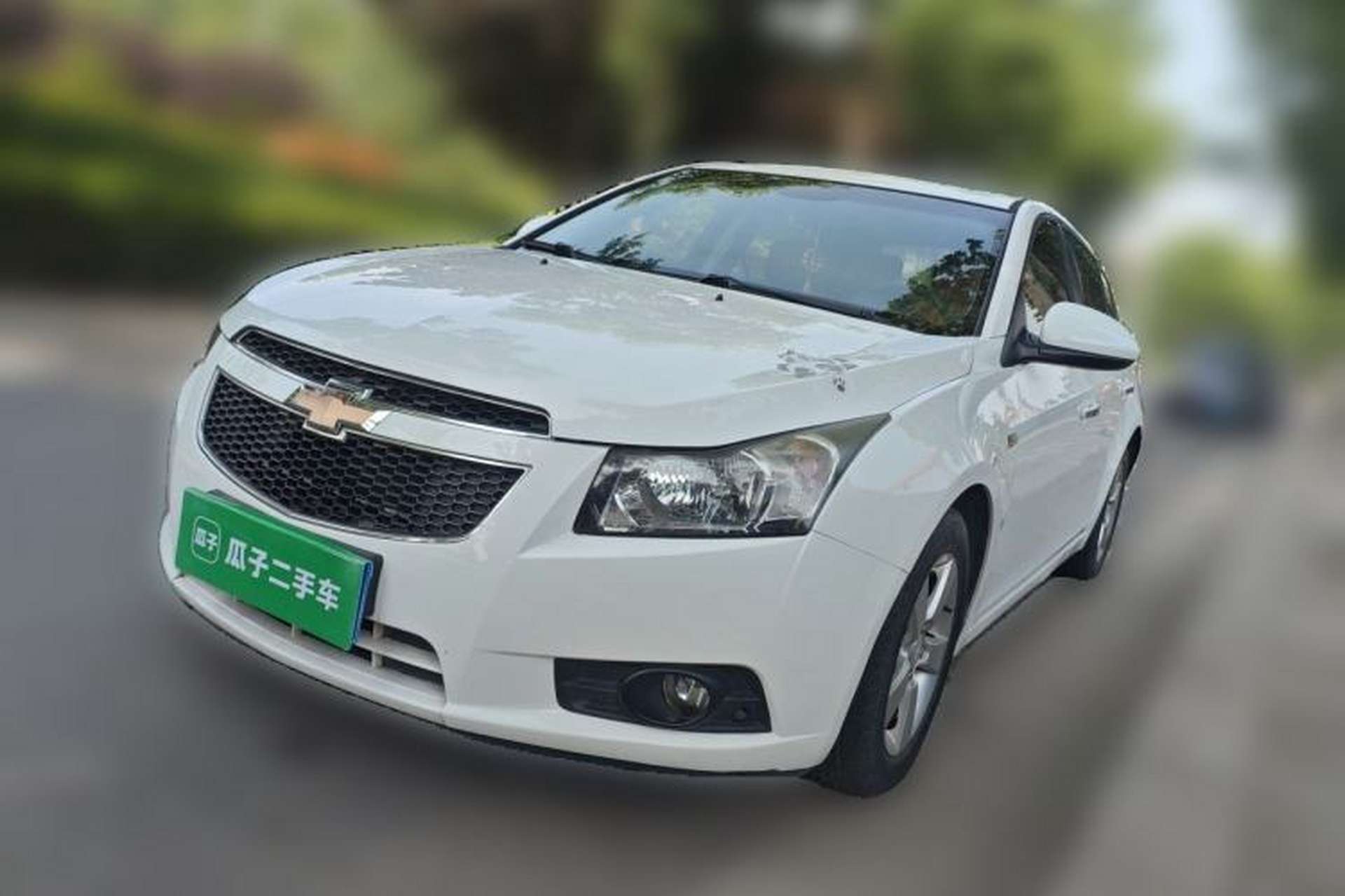 Used Chevrolet Cruze 2013 Hatchback 1.6L Manual Luxury Model Front Left 45 Deg