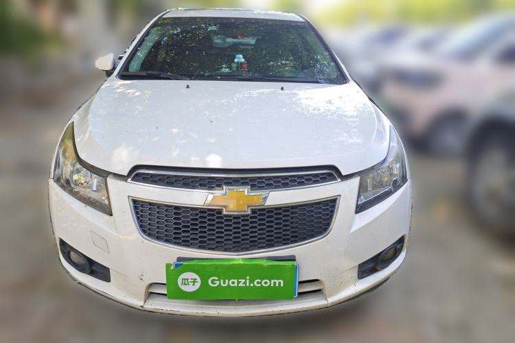 Used Chevrolet Cruze 2013 Hatchback 1.6L Automatic Luxury Model Front
