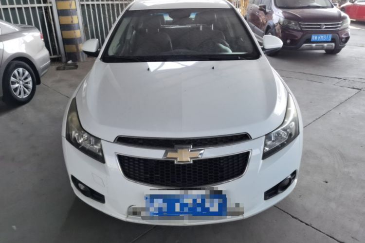Used Chevrolet Cruze 2013 Hatchback 1.6L Automatic Luxury Model Front