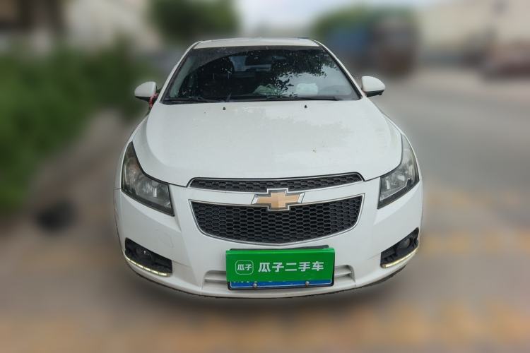 Used Chevrolet Cruze 2013 Hatchback 1.6L Automatic Luxury Model Front