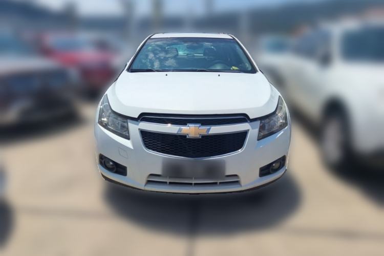 Used Chevrolet Cruze 2013 Hatchback 1.6L Automatic Luxury Model Front