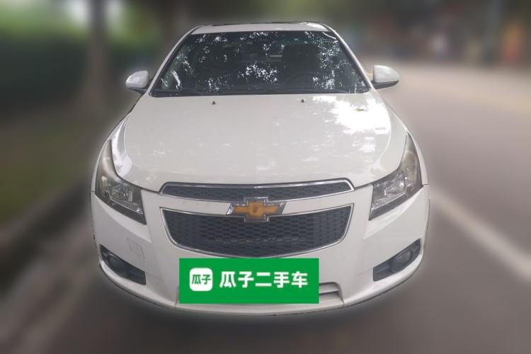 Used Chevrolet Cruze 2013 Hatchback 1.6T Automatic Flagship Model Front