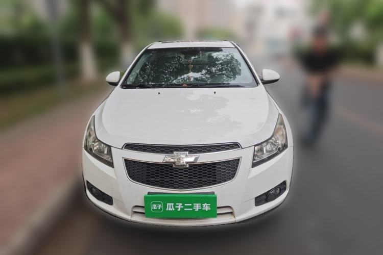 Used Chevrolet Cruze 2013 1.6L SE MT Front