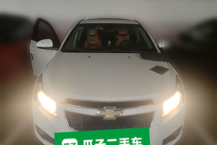 Used Chevrolet Cruze 2013 Hatchback 1.6L Automatic Luxury Model Front