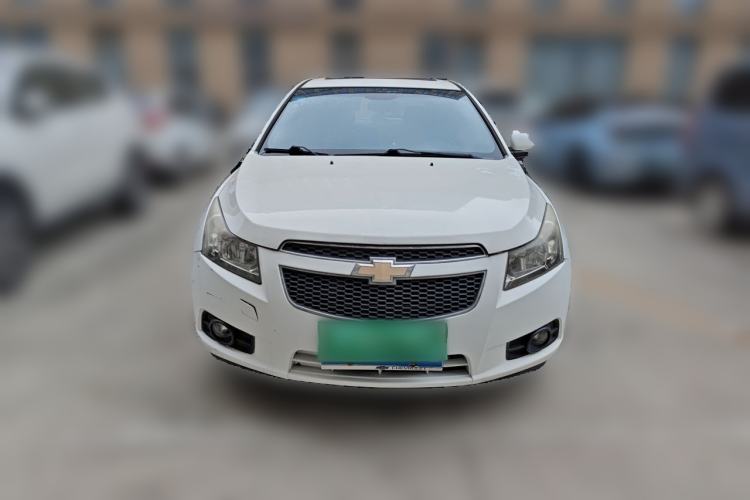 Used Chevrolet Cruze 2013 Hatchback 1.6L Manual Luxury Model Front