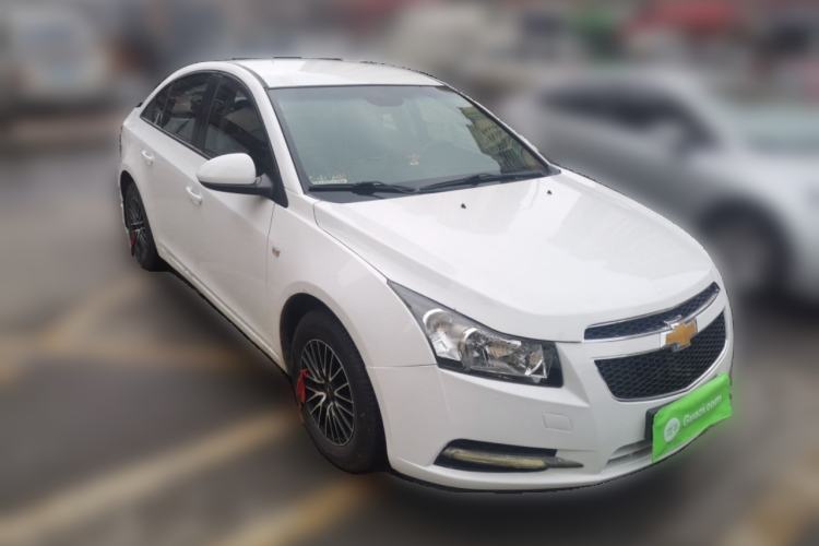 Used Chevrolet Cruze 2013 1.6L SL MT Front Right 45 Deg