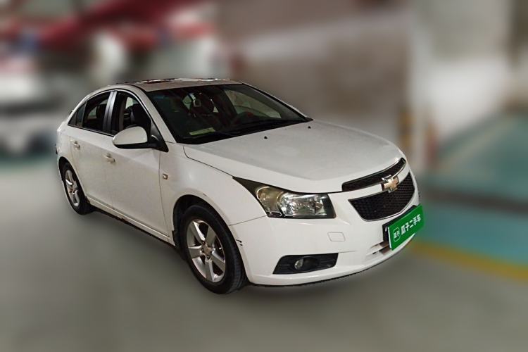 Used Chevrolet Cruze 2013 1.6L SE MT Front Right 45 Deg
