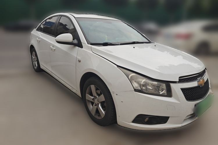 Used Chevrolet Cruze 2013 1.6L SE AT Front Right 45 Deg